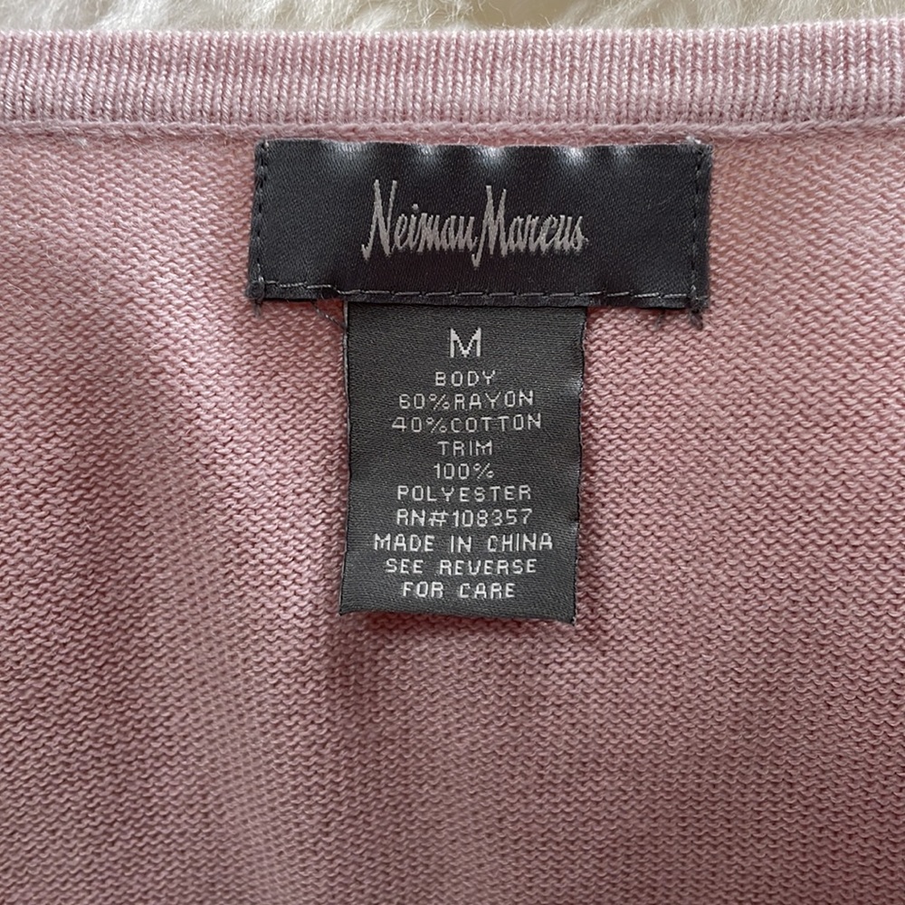 NEIMAN MARCUS WOMENS PINK SWEATER WITH CREAM LACE ARMS - Picture 5 of 12